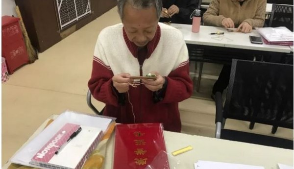 三间房地区精神残疾人日间康复照料项目迎来毕业典礼