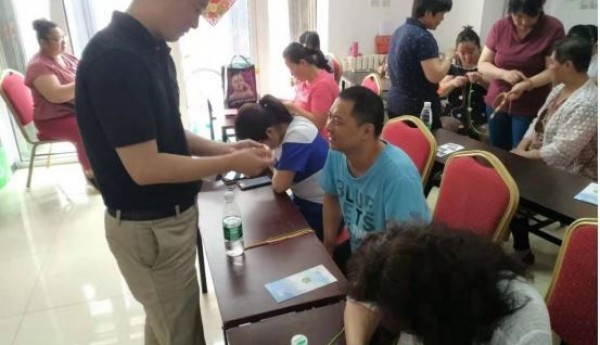 崔各庄地区温馨家园开展“粽情端午 体验‘五彩’生活”庆端午活动