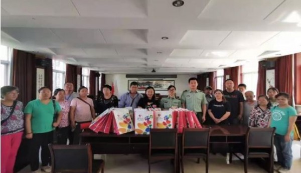小红门地区残联开展“不忘初心，牢记使命”爱国主义教育活动