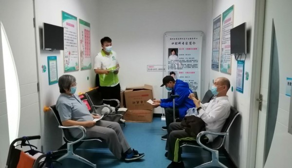 情系残疾人 免费体检暖人心