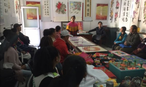 虚心取经求改善——康静里文化骨干参访枣南社区