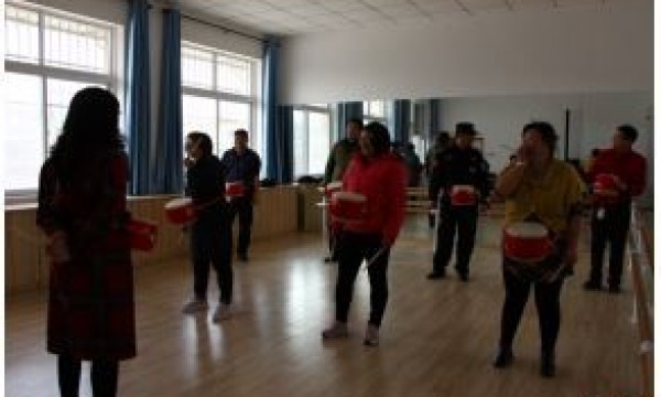 仁和镇河南村温馨家园举办“鼓动青春”活动