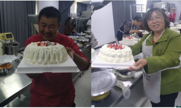 崔各庄地区温馨家园为服务对象开展烘焙培训活动