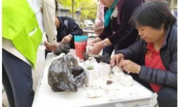 北辰东路社区开展“靓丽楼院计划”项目外展宣传活动