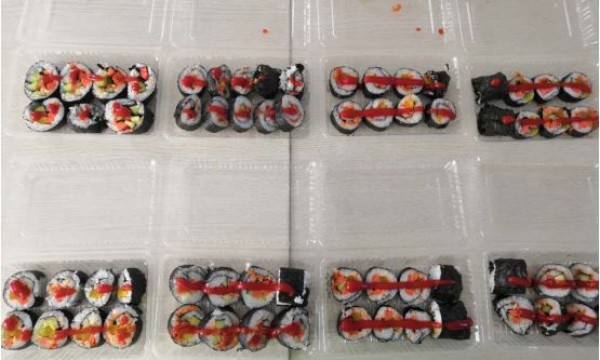 南邵温馨家园举办“我爱美食”寿司DIY活动