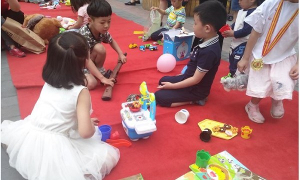 农展南里社区开展“六一亲子嘉年华”活动