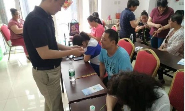 崔各庄地区温馨家园开展“粽情端午 体验‘五彩’生活”庆端午活动