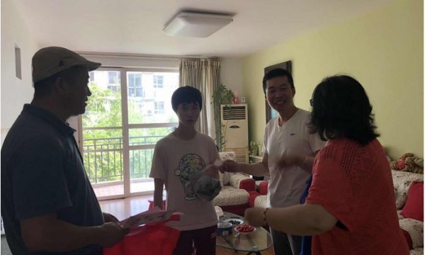 美然动力社区举办“粽香粽意”庆端午百家宴活动