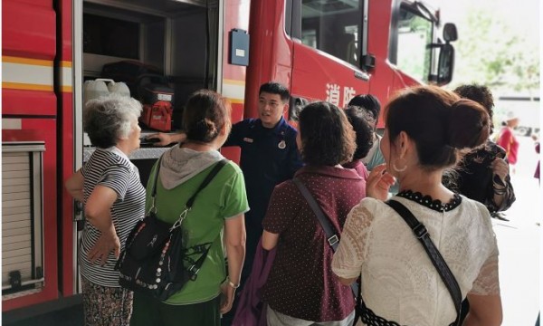 绿洲家园社区开展消防安全知识教育活动