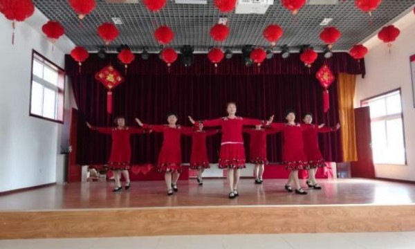 “盛夏光年，共展风采”——阳坊温馨家园展示会活动