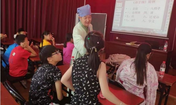 美然动力社区组织开展青少年教育大课堂系列活动（四）