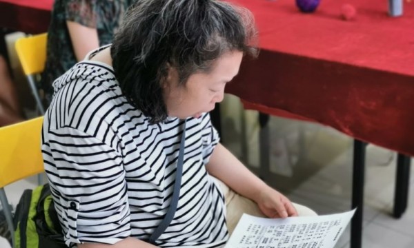 和平街温馨家园唱支红歌给党和祖国听