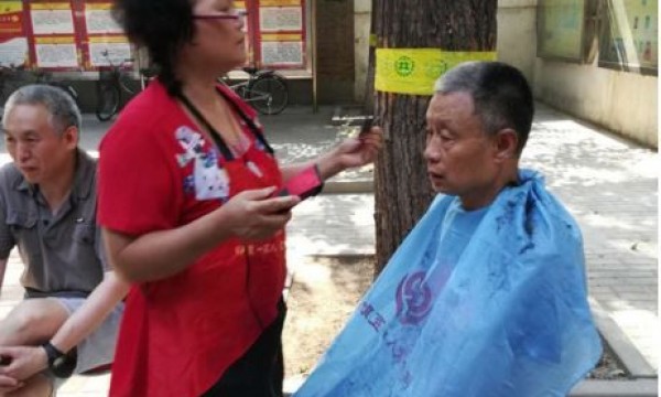 和平街一次特殊的助残志愿服务