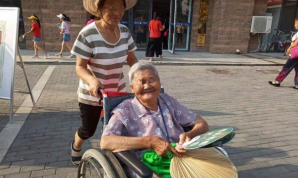 崔各庄地区温馨家园职康产品义卖会开始啦！