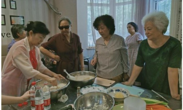 小关大爱之家老人美食系列活动（三）——芋圆和米酒