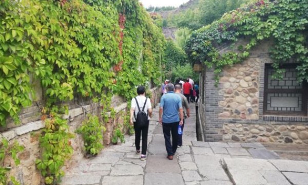 旺泉街道温馨家园畅游古北水镇