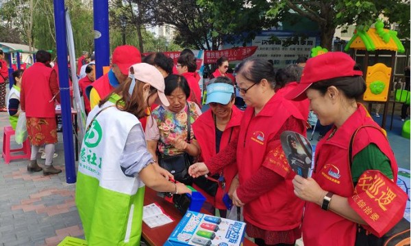 美化环境净社区，便民服务暖人心——美然动力开展净化社区环境宣传活动