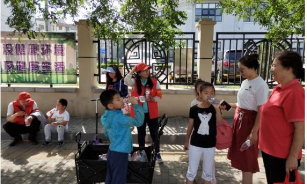 “小当家，执勤上岗啦！” ——记芍药居一社区亲子队伍自治活动