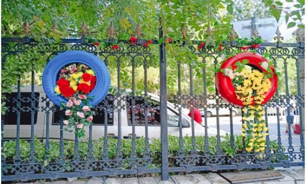 【致敬祖国生日】左北里社区38.39号楼精心打造微景观——轮胎花盆
