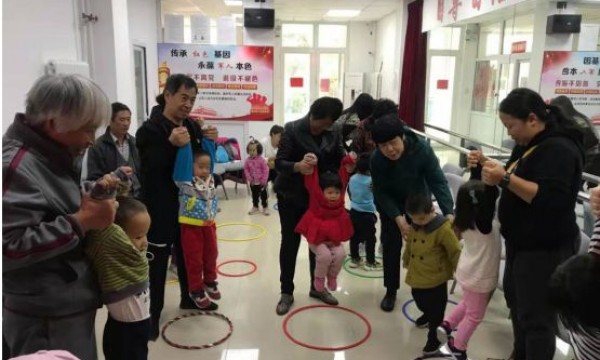 龙锦苑东四区“低幼宝宝成长计划”系列活动第二课