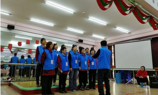 共度生日宴，共筑邻里情——定北里举办社区一家亲促融联欢会