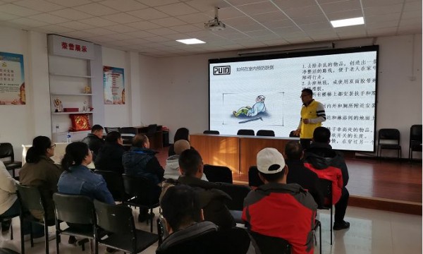 黑庄户双桥第一社区开展志愿者救援能力培训活动