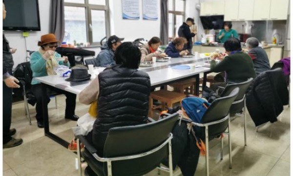 安贞街道贞爱之家烘焙系列小组活动–家庭版披萨