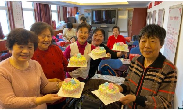 守护甜蜜，向往美好——芍药居一社区开展DIY蛋糕活动