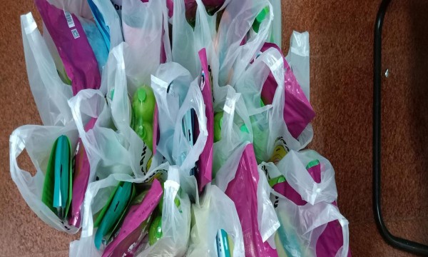 【疫情防护】亚运村街道为特扶老人送去防护用品