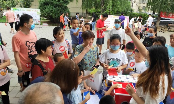 裕祥花园社区大力开展“月末清洁日暨垃圾分类”宣传活动