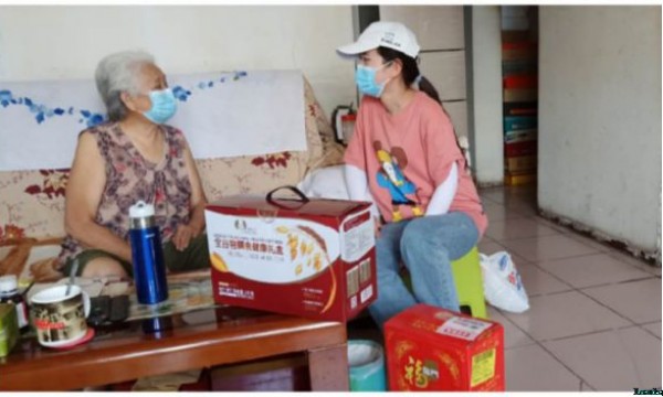 大爱之家，温暖如初–小关街道老人集体生日会活动剪影