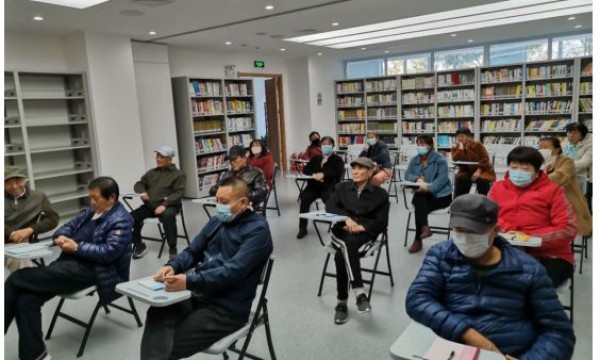 古月佳园召开居民骨干座谈会