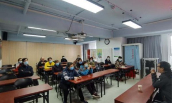 石佛营南里社区开展《物业管理条例》解读培训会