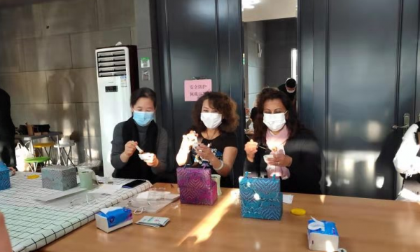 以香聚友汇四海，健康养心暖邻里——新国展国际社区举办香道文化体验课堂