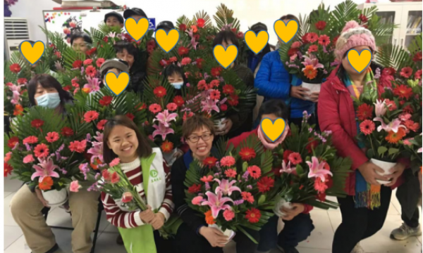 “插花品香，感恩有你”——天竺温馨家园党建融合活动小记