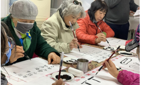 好消息！白纸坊街道里仁社区开设书法课堂啦！