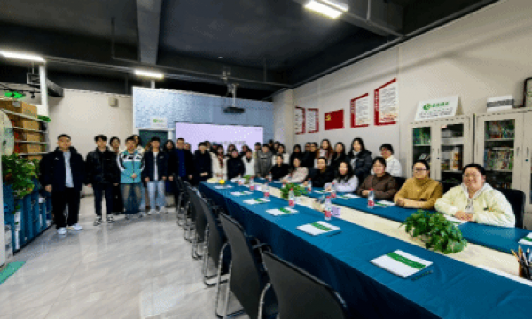 中华女子学院社会工作学院硕士研究生赴我所参访